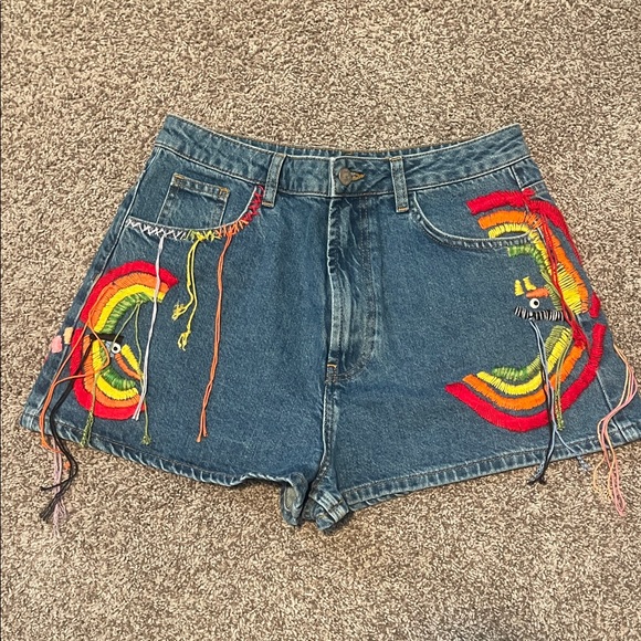 Farm Rio Colorful Embroidered Denim Shorts - M - Picture 1 of 4